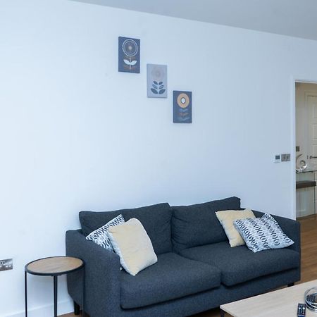 Guerneville 1 Bedroom Luxury Apartment Royal Wharf By Excel Exhibition Centre London Exterior foto